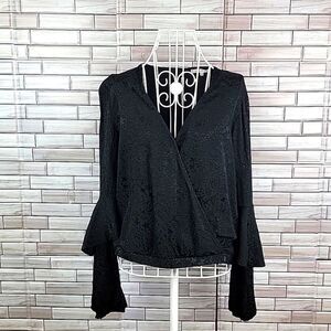 Willow and Clay jaquered print blouse Size S